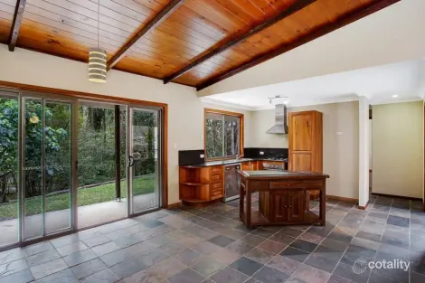 Property photo of 223 Berrigans Road Mudgeeraba QLD 4213