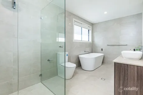 Property photo of 12 Serengeti Circuit Silverdale NSW 2752