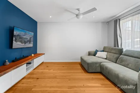 Property photo of 7 Etna Close Cranebrook NSW 2749