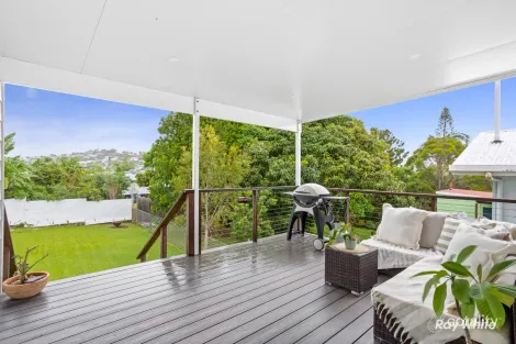 Property photo of 24 Matthew Flinders Drive Cooee Bay QLD 4703