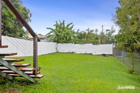 Property photo of 24 Matthew Flinders Drive Cooee Bay QLD 4703
