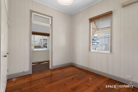 Property photo of 4 Blaxland Street Milton QLD 4064