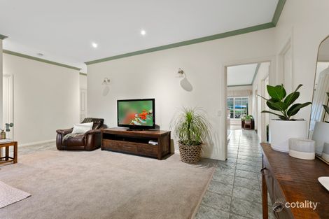 Property photo of 11 Londonderry Way Epsom VIC 3551