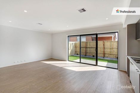 Property photo of 83 Goldeneye Circuit Werribee VIC 3030