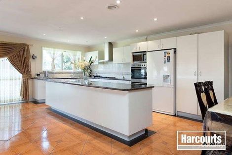 Property photo of 1 Banyalla Drive Cranbourne West VIC 3977