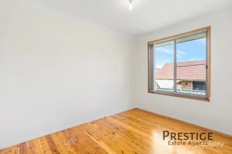 Property photo of 5 Merlot Place Edensor Park NSW 2176