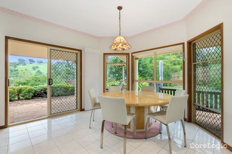 Property photo of 12 Corniche Place Brookfield QLD 4069