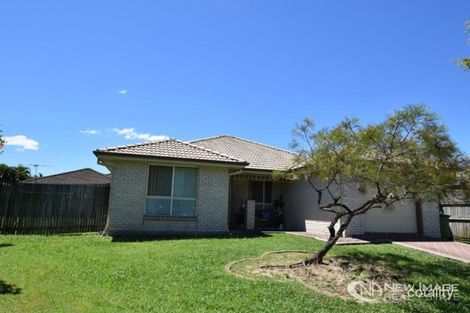 Property photo of 13 Lake Wivenhoe Court Logan Reserve QLD 4133