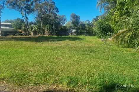 32 Ashton St, Macleay Island, QLD 4184