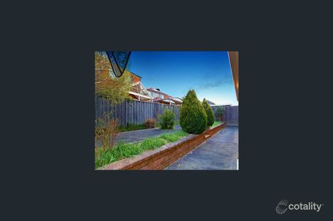 Property photo of 11 Tenterfield Drive Narre Warren South VIC 3805