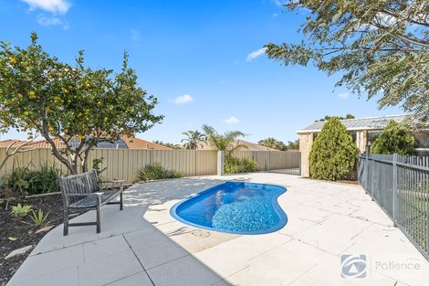 Property photo of 4 Fintry Close Kinross WA 6028