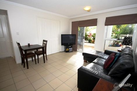 Property photo of 5/96-98 Stanhill Drive Surfers Paradise QLD 4217