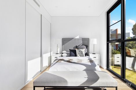 Property photo of 2/5 Macpherson Street Warriewood NSW 2102