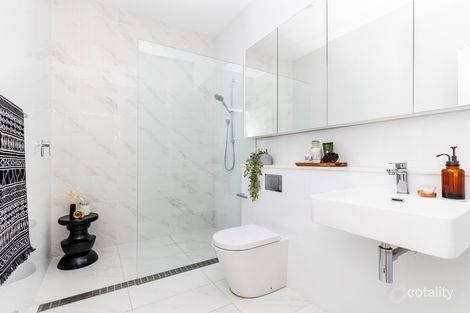 Property photo of 2/5 Macpherson Street Warriewood NSW 2102