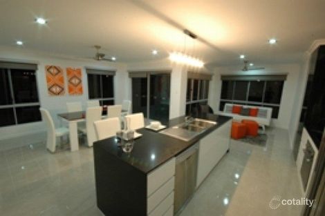 34 Sonoran St, Rural View, QLD 4740