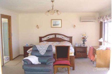 Property photo of 27 Waldegrave Crescent Vincentia NSW 2540