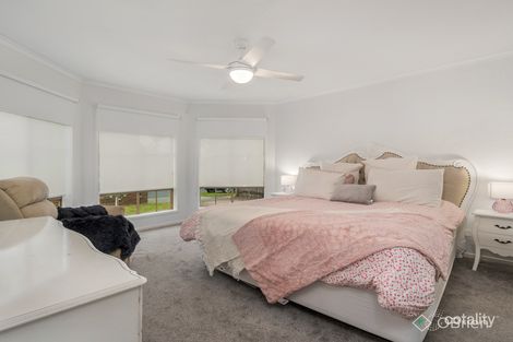 Property photo of 14 Stable Grove Skye VIC 3977