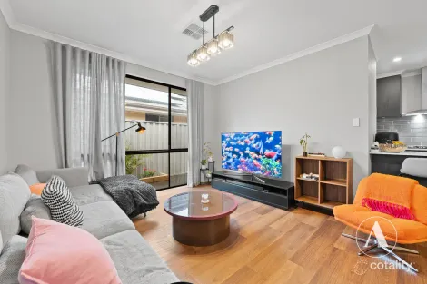 Property photo of 5 Calvera Gardens Piara Waters WA 6112