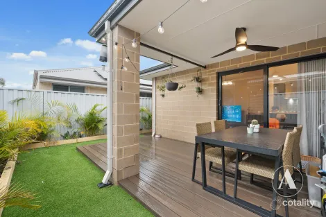 Property photo of 5 Calvera Gardens Piara Waters WA 6112