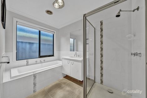 Property photo of 21 Bulga Wattle Circuit Lyndhurst VIC 3975
