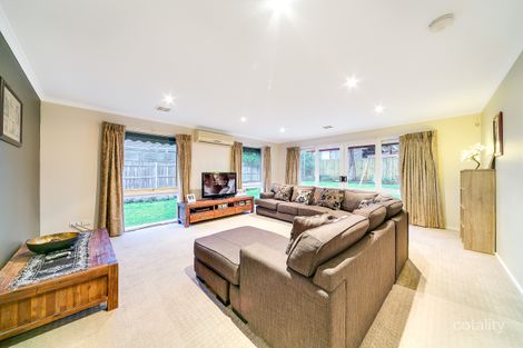 Property photo of 8 Louisa Court Narre Warren VIC 3805