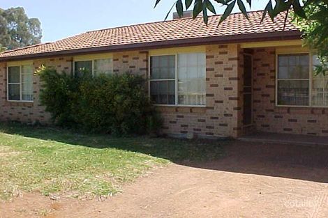 Property photo of 24 John Glenn Place Dubbo NSW 2830