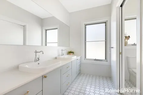 Property photo of 118 Samuel Way The Lagoon NSW 2795