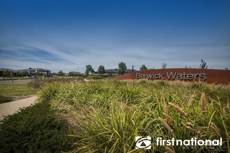 Property photo of 10 Flowerbloom Crescent Clyde North VIC 3978