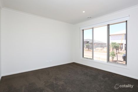 Property photo of 3 Becontree Crescent Strathtulloh VIC 3338