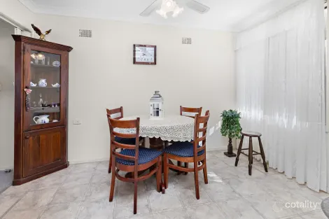 Property photo of 21 Kurrawa Crescent Koonawarra NSW 2530