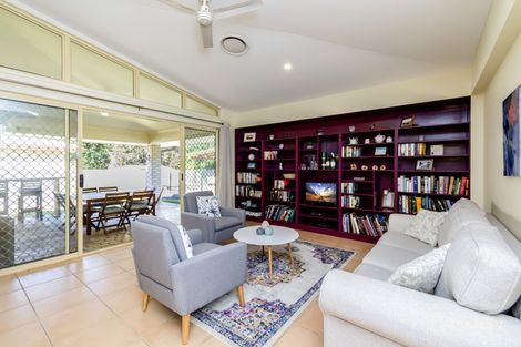 Property photo of 10 Mellor Place Brassall QLD 4305