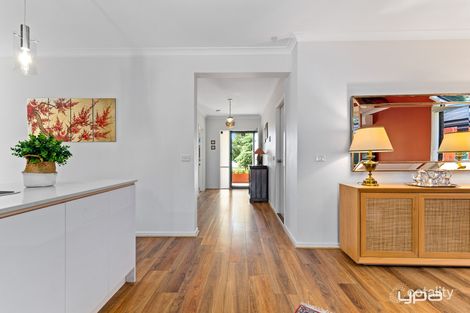 Property photo of 75 Montville Street Doreen VIC 3754