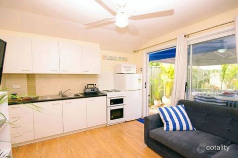 8a Denniss Rd, The Entrance North, NSW 2261