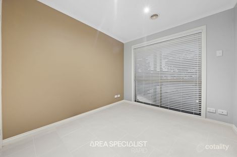 Property photo of 5 Luke Court Hampton Park VIC 3976