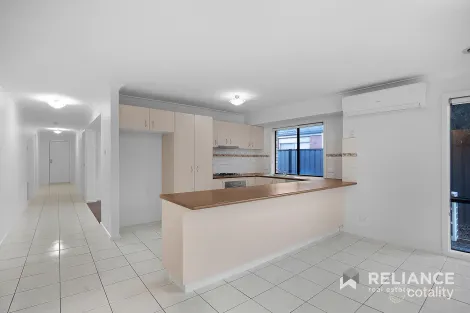 Property photo of 20 Dexter Grove Point Cook VIC 3030