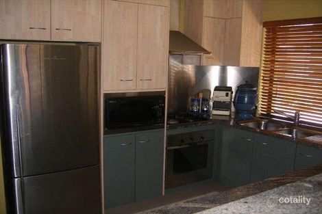 Property photo of 2/157 Riding Road Balmoral QLD 4171