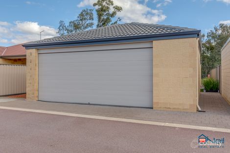 Property photo of 13 Windrow Grove Whitby WA 6123