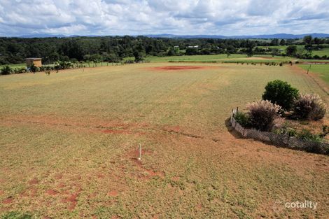 24 Lynn Rd, Peeramon, QLD 4885