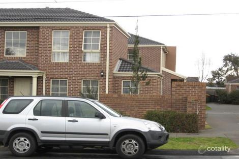 4/3 Neerim Gr, Hughesdale, VIC 3166