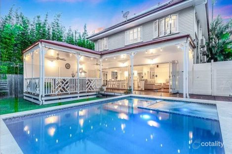 30 Bunton St, Scarborough, QLD 4020