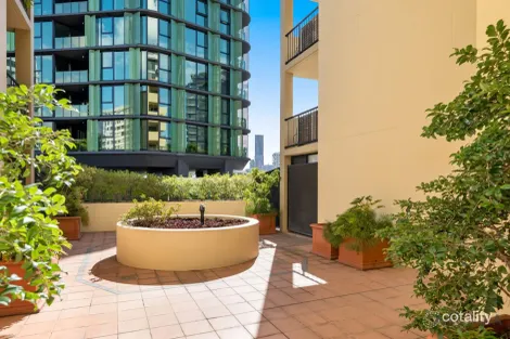 Property photo of 13/64 Lambert Street Kangaroo Point QLD 4169