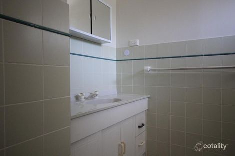 2/39 Ford St, Hermit Park, QLD 4812