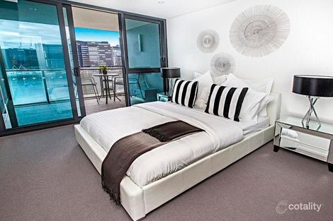 Property photo of 505/1 Point Park Crescent Docklands VIC 3008