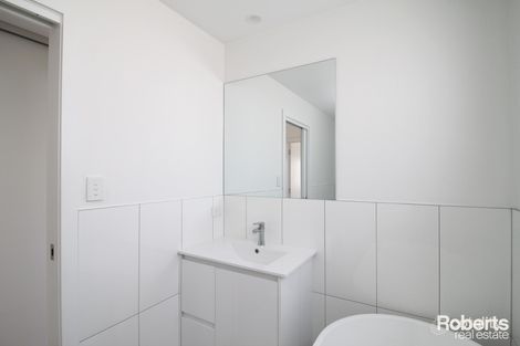Property photo of 2/13 Como Crescent Newstead TAS 7250