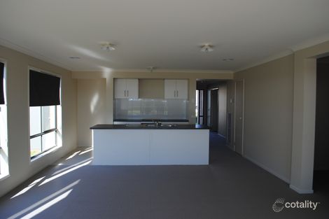 Property photo of 19 Madeira Close Portland VIC 3305