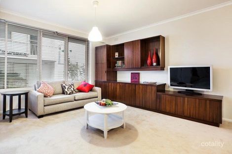 Property photo of 3/2 Marlborough Street Caulfield North VIC 3161
