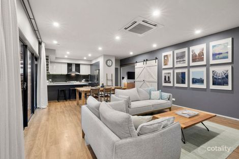 Property photo of 8 Esme Court Marshall VIC 3216