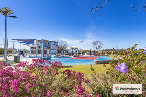 Property photo of 6 Cedarleaf Entrance Treeby WA 6164