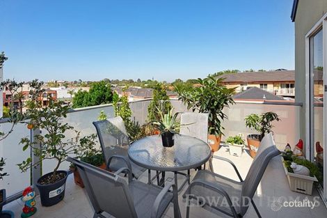 Property photo of 55/2 Newmarket Way Flemington VIC 3031