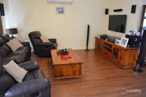 Property photo of 22 Exmouth Road Craigieburn VIC 3064